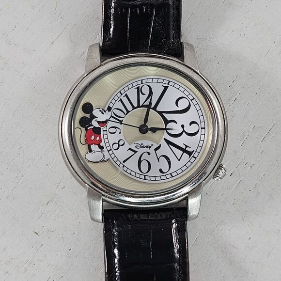 Disney Other - Disney Mickey Mouse Shareholder's Limited Edition Watch 2006 Works!